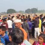 Amethi News: बरात गए युवक का खेत में मिला शव, परिजन बोले- युवक से विवाद हुआ था… बेटे की हत्या की गई