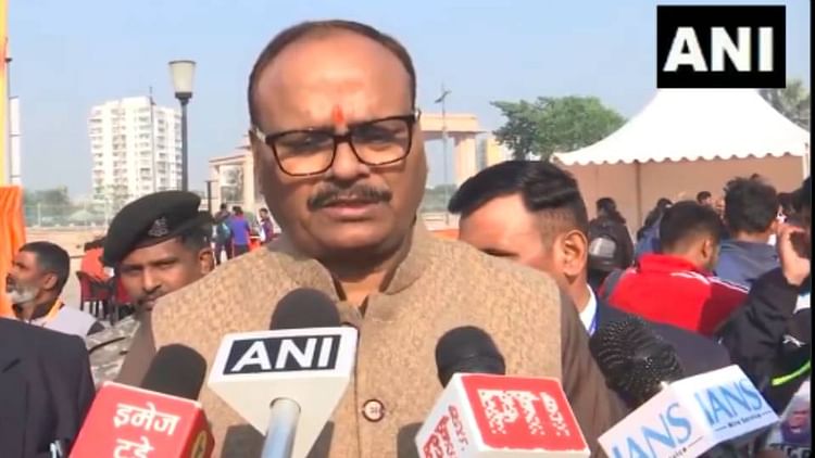 UP News: आजम खां के पत्र पर डिप्टी सीएम ब्रजेश पाठक का बयान, बोले- अंदरूनी कलह से जूझ रही सपा