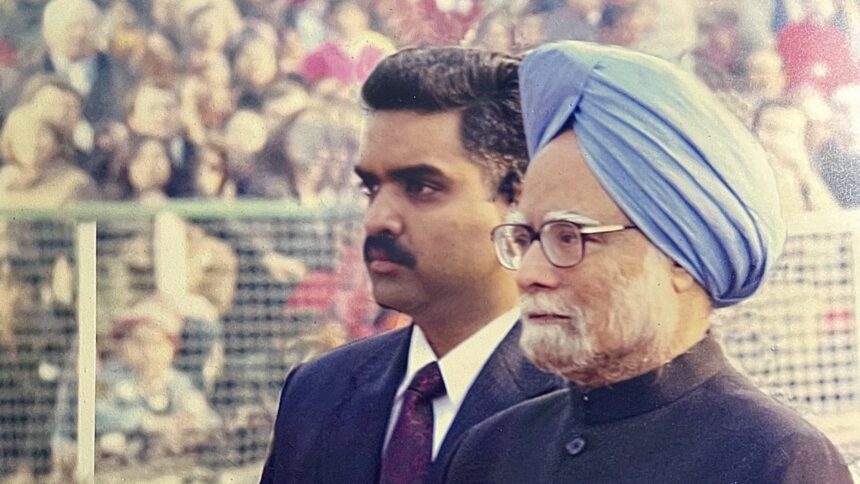 मनमोहन सिंह के बॉडीगार्ड योगी सरकार में मंत्री, असीम अरुण ने सुनाई मारुति800 की कहानी – India TV Hindi