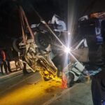 Accident in Lucknow: अयोध्या हाईवे पर बड़ा हादसा…वैन, इनोवा और ट्रक की भिड़ंत, 4 की मौत, 7 घायल
