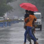 देश के 14 राज्यों में बारिश की चेतावनी, तेज हवाओं के साथ पड़ सकते हैं ओले  – India TV Hindi