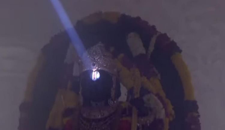 अयोध्या: रामलला का हुआ सूर्य तिलक, देश-दुनिया में लाखों लोगों ने देखा लाइव, राम नगरी में जन्मोत्सव