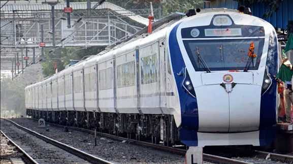Vande Bharat Train: आगरा कैंट-बनारस वंदे भारत का बदला गया रूट, कोचों की संख्या बढ़ाई गई