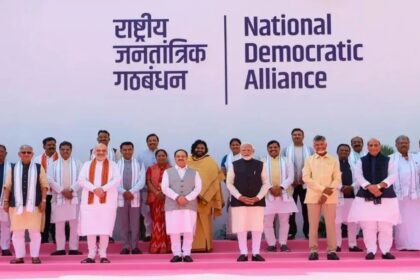 NDA दलों के मुख्यमंत्री और डिप्टी सीएम पहुंचे दिल्ली, PM मोदी के साथ चल रही मीटिंग