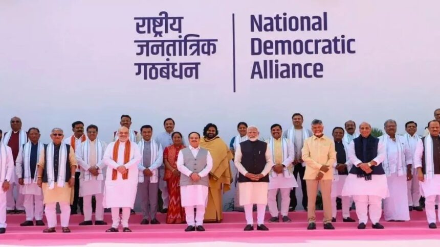 NDA दलों के मुख्यमंत्री और डिप्टी सीएम पहुंचे दिल्ली, PM मोदी के साथ चल रही मीटिंग