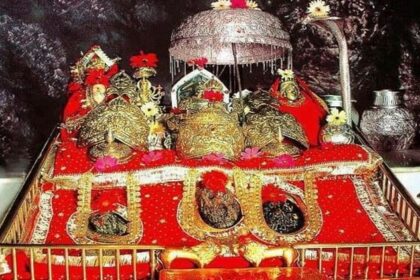 Good News: वैष्णो देवी जाने को फिर बढ़ा रुझान, एक सप्ताह में ही 330 से अधिक ने ट्रेनों में कराया रिजर्वेशन