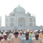 Bakrid 2025: ताजमहल परिसर में अदा की गई नमाज, अमन-चैन की मांगी दुआ, दो घंटे पर्यटकों को मिला निशुल्क प्रवेश