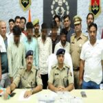 Aligarh News: फाइनेंस कर्मियों से लूट का खुलासा, पांच शातिर लुटेरे गिरफ्तार, कब्जे से 10 लाख रुपये भी बरामद