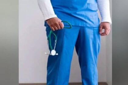 Lucknow News: रेजिडेंट डॉक्टर से छेड़छाड़ के मामले में प्रोफेसर की तैनाती बदली, भेजे गए मानसिक रोग विभाग