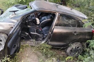 कासगंज में रफ्तार का कहर: ट्रक ने कार को उड़ाया, चालक की मौके पर ही मौत; चार लोग हुए घायल