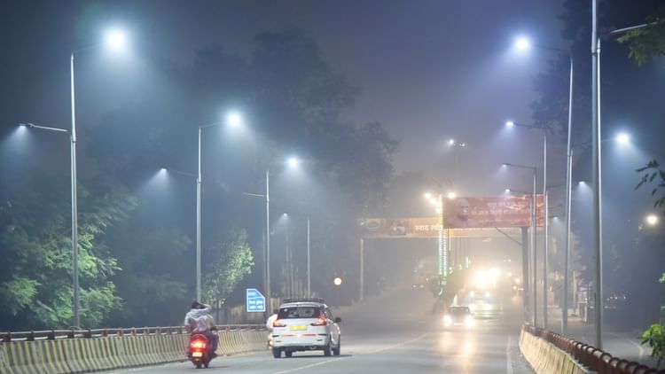Bareilly AQI: बरेली में दिवाली  पर जमकर हुई आतिशबाजी, शहर के रिहायशी इलाकों की हवा प्रदूषित