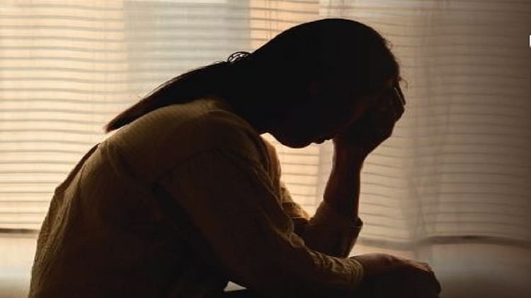 Bareilly News: ‘एचआर से अश्लील बातें करता है पति, कई लड़कियों से संबंध’, विवाहिता ने दर्ज कराई रिपोर्ट