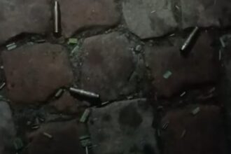 UP: पीलीभीत में पीड़िता के भाई की हत्या, छेड़खानी के आरोपियों ने घेरकर मारीं गोलियां; तीन पुलिसकर्मी निलंबित