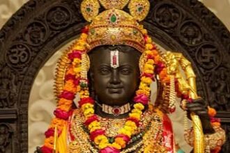 22 फीट लंबा,11 फीट चौड़ा, 2.5 किलो वजन, राम मंदिर पर फहराई जाने वाली पताका की खासियत जानिए