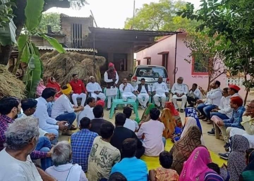 “दस्तावेज़ बनाम लोकतंत्र: गांव के चौपाल से उठती सियासी आंधी” चौधरी लौटनराम निषाद का बड़ा ऐलान