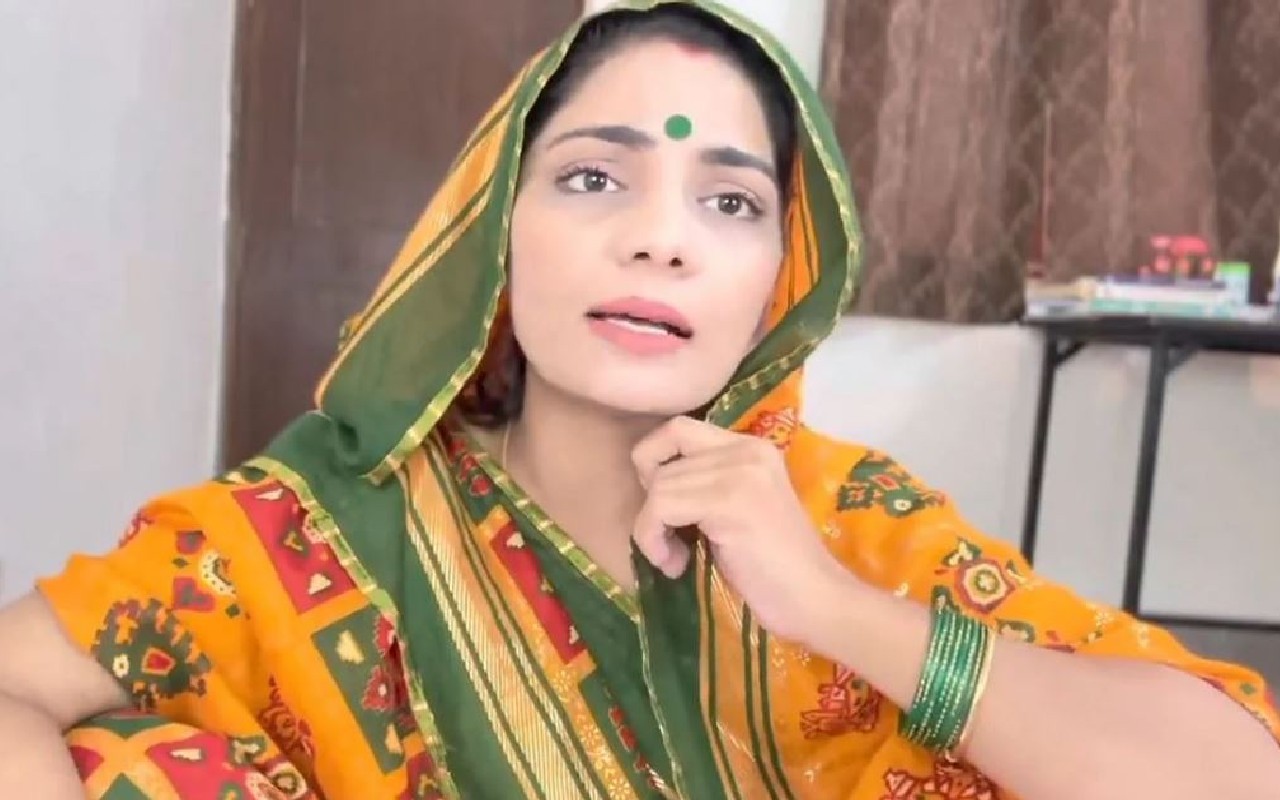 नेहा सिंह राठौर बोलीं – मैं न फरार हूं, न मुझे कोई नोटिस मिला… सब अफवाह है!