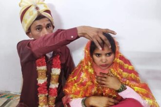 UP News: तीन तलाक पीड़ित नूरजहां ने बदला धर्म, पूनम बनकर प्रेमी से की शादी, कहा- भगवान राम में आस्था