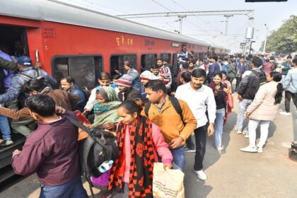 UP News: इंडिगो की उड़ान पर संकट, बरेली होकर चलने वाली बंगलूरू की ट्रेन भी निरस्त, मुंबई की गाड़ियां फुल