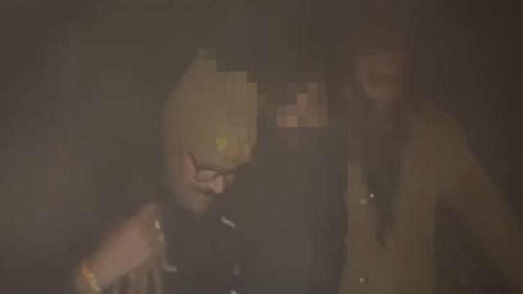 Budaun News: वाहन चेकिंग के दौरान पुलिस पर की फायरिंग, मुठभेड़ में आरोपी गिरफ्तार; तमंचा और कार बरामद