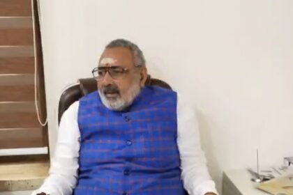 ‘राहुल गांधी का अपना थेथरलॉजी है’: गिरिराज सिंह बोले— हार छिपाने के लिए दूसरों पर ठीकरा फोड़ रहे, कांग्रेस तो वोट लूटती थी