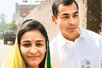 प्रतीक-अपर्णा में ताजा नहीं है रिश्तों में खटास, राजनीतिक महत्वाकांक्षा कारण